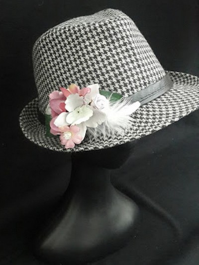 Çiçekli Şapka Aksesuarları